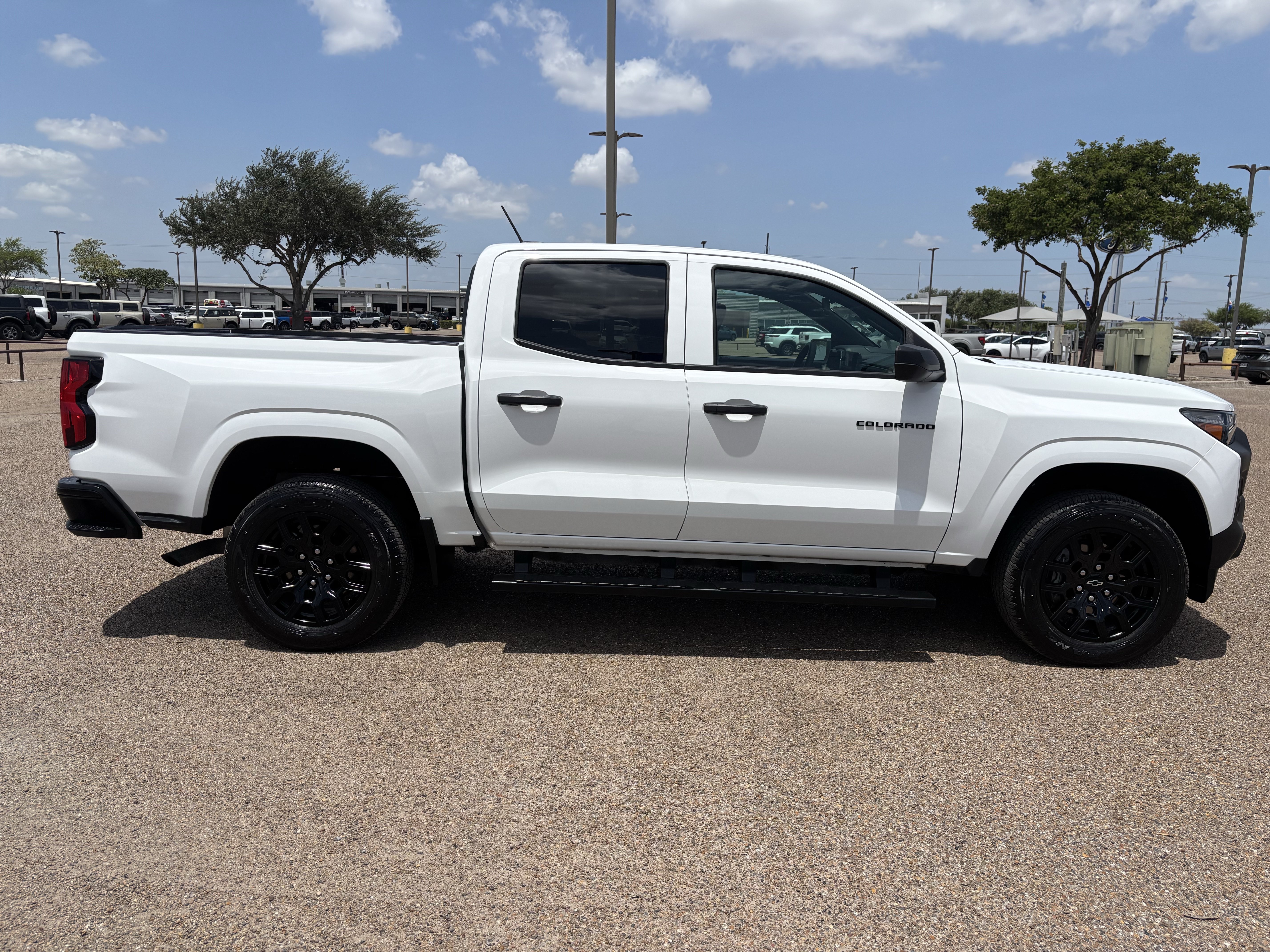 Used 2026 Chevrolet Colorado W/T w/ WT Custom Package RWD image 4