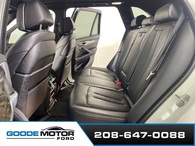 Used 2018 BMW X5 xDrive50i AWD/4WD image 19