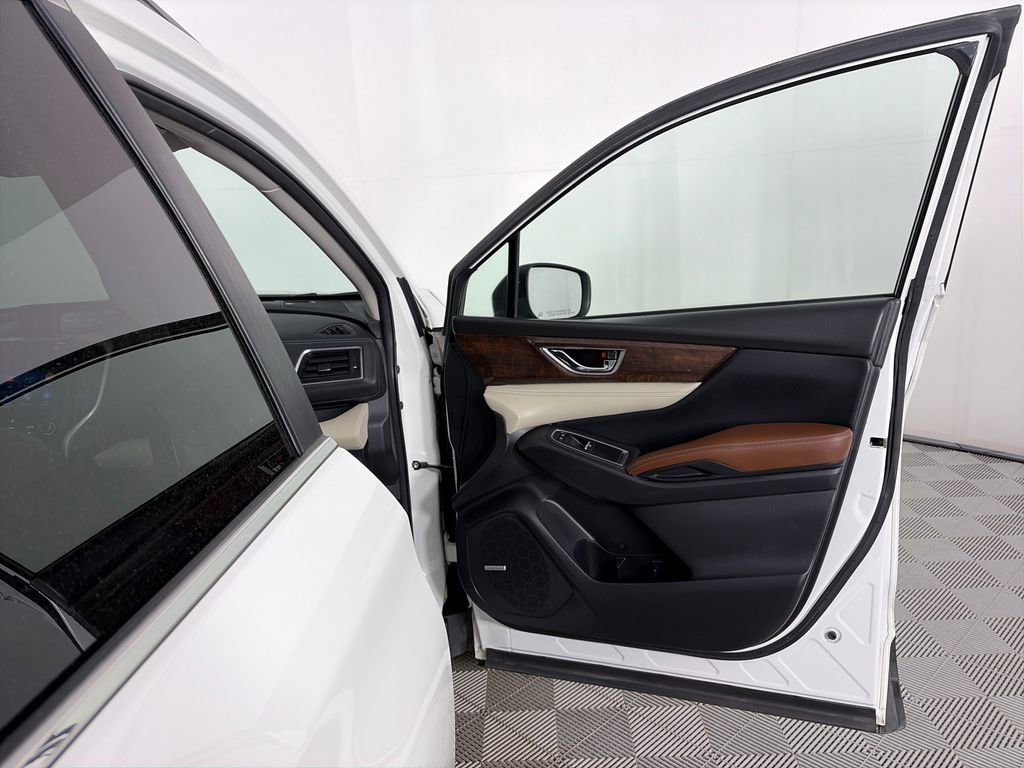 Used 2019 Subaru Ascent Touring AWD/4WD image 32