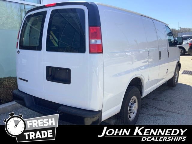 Used 2021 Chevrolet Express 2500 w/ Driver Convenience Package RWD image 3