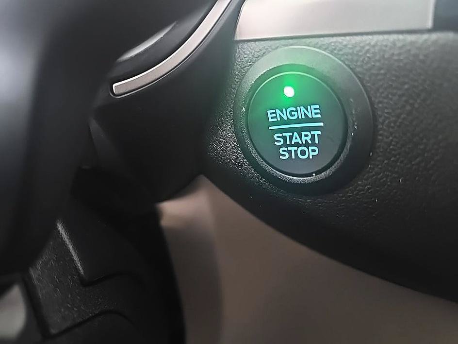 Certified 2022 Ford Escape SE AWD/4WD image 19