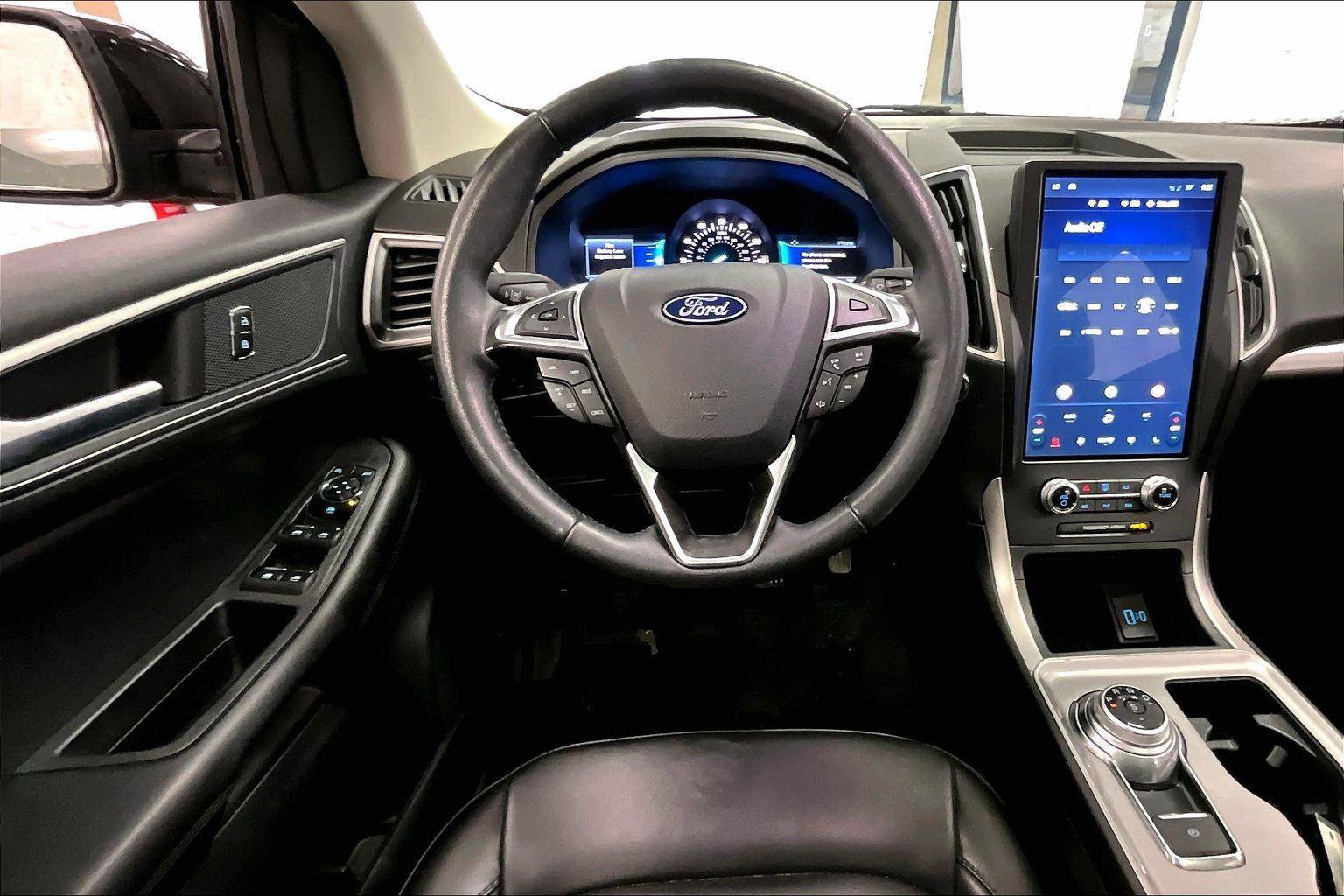 Certified 2024 Ford Edge SEL w/ Convenience Package image 5