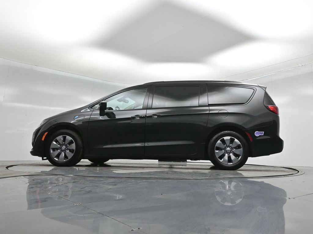 Used 2018 Chrysler Pacifica Limited w/ Advanced Safetytec Group image 26