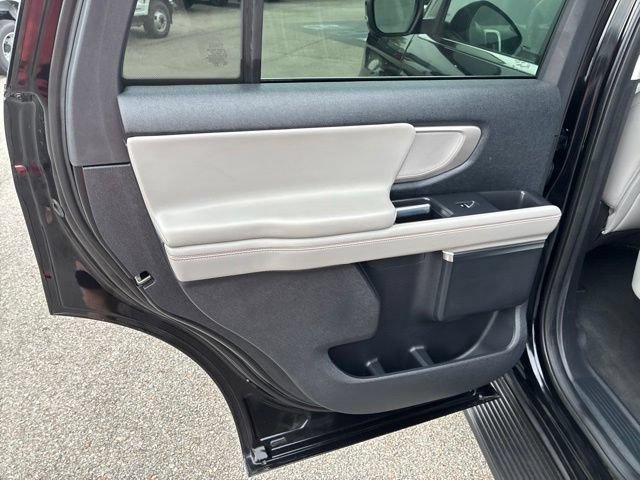 Certified 2025 Ford Expedition Active AWD/4WD image 61