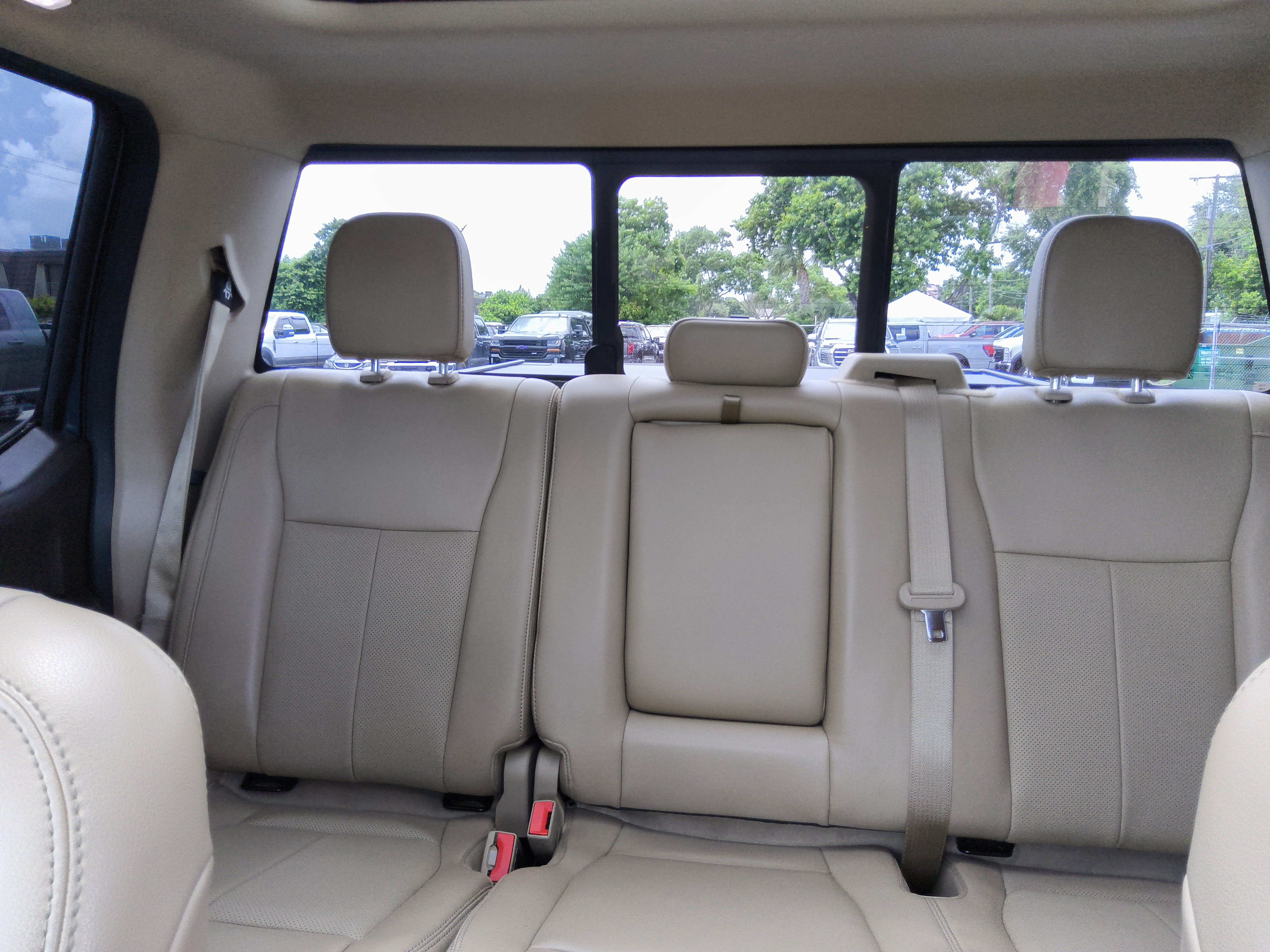 Certified 2019 Ford F150 Lariat w/ Equipment Group 502A Luxury AWD/4WD image 14