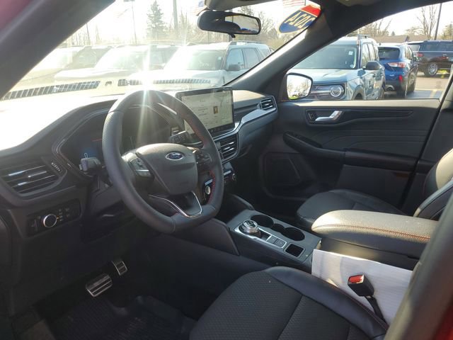 Certified 2024 Ford Escape ST-Line w/ Tech Pack #1 image 14