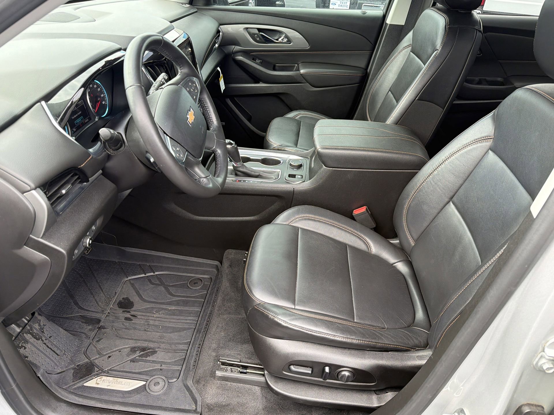 Used 2019 Chevrolet Traverse LT w/ LT Premium Package FWD image 18
