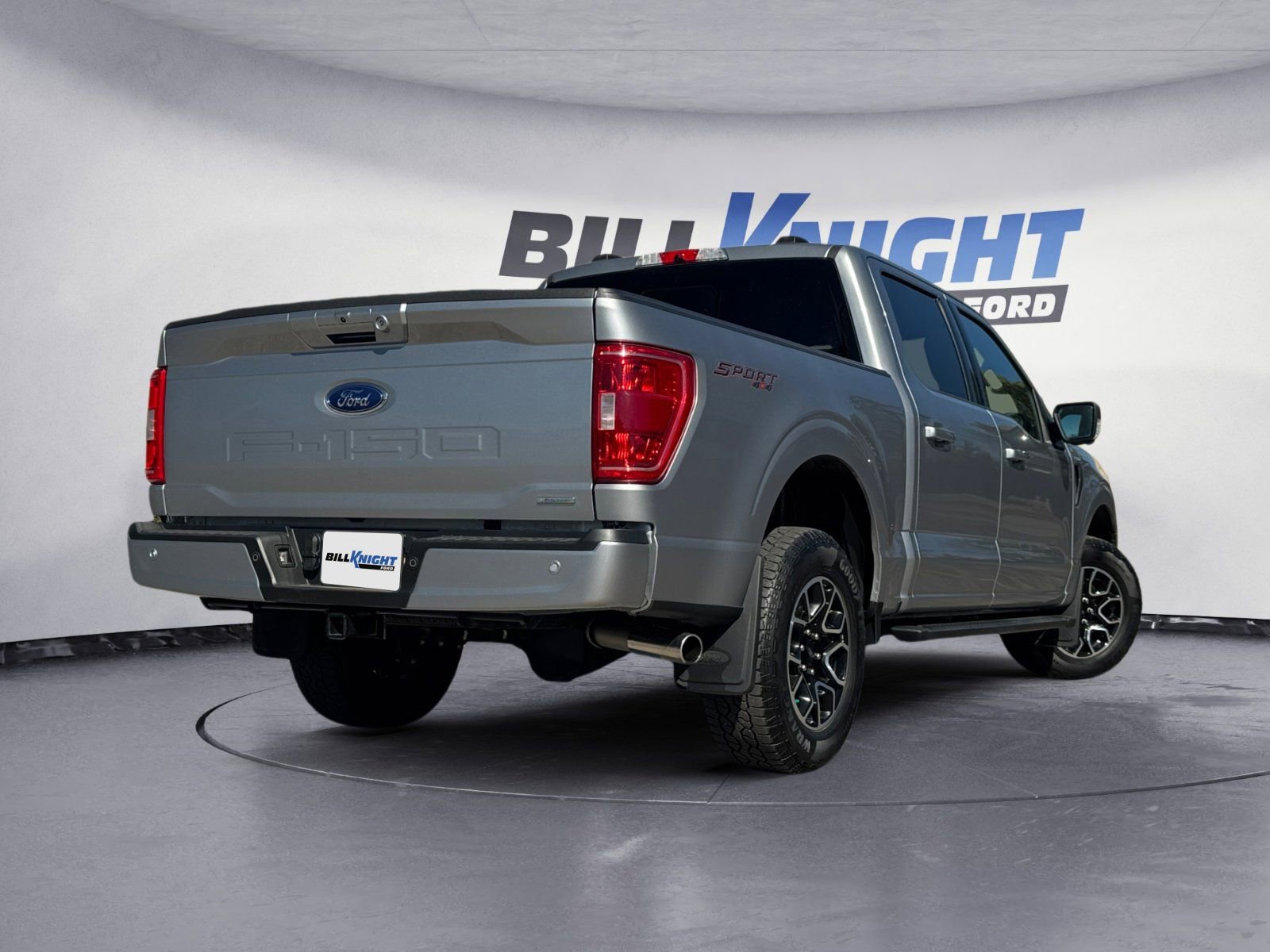 Certified 2022 Ford F150 XLT w/ Equipment Group 302A High image 5