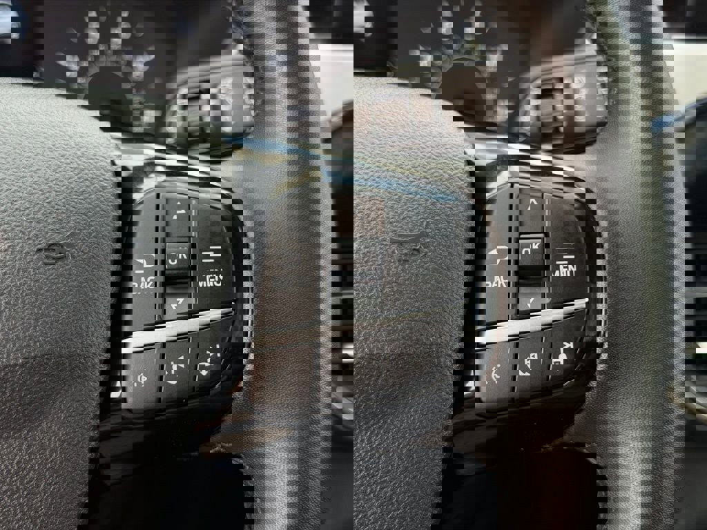 Certified 2022 Ford Escape SEL image 31