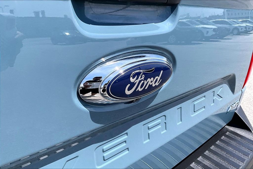 Certified 2022 Ford Maverick XLT w/ Equipment Group 300A Standard AWD/4WD image 29