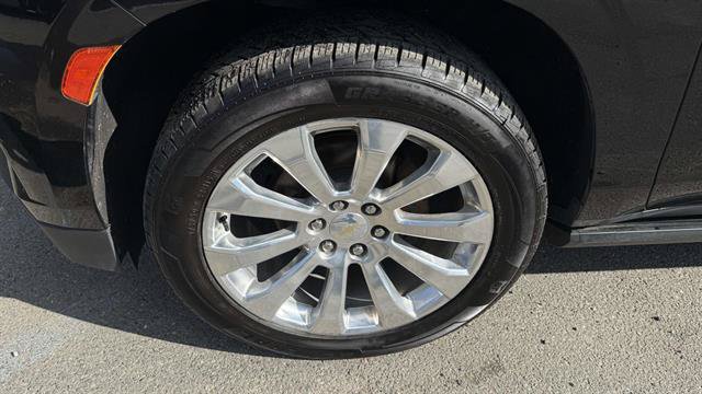 Used 2023 Chevrolet Tahoe Premier AWD/4WD image 36