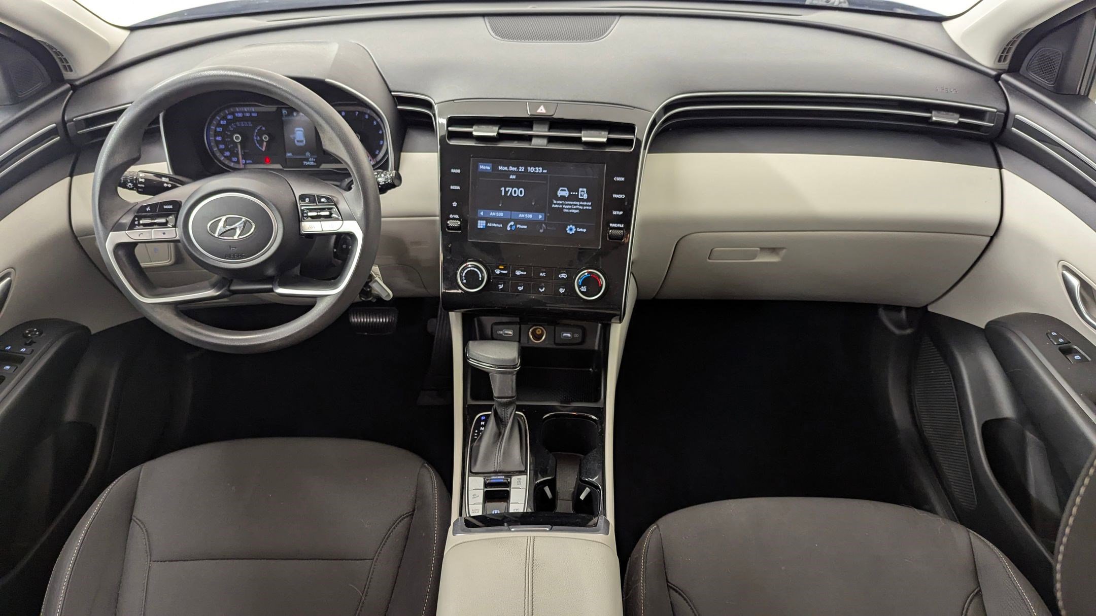 Used 2022 Hyundai Tucson SE image 15