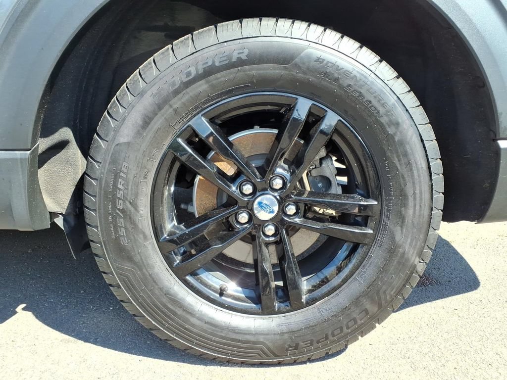 Certified 2023 Ford Explorer XLT w/ Equipment Group 202A AWD/4WD image 25