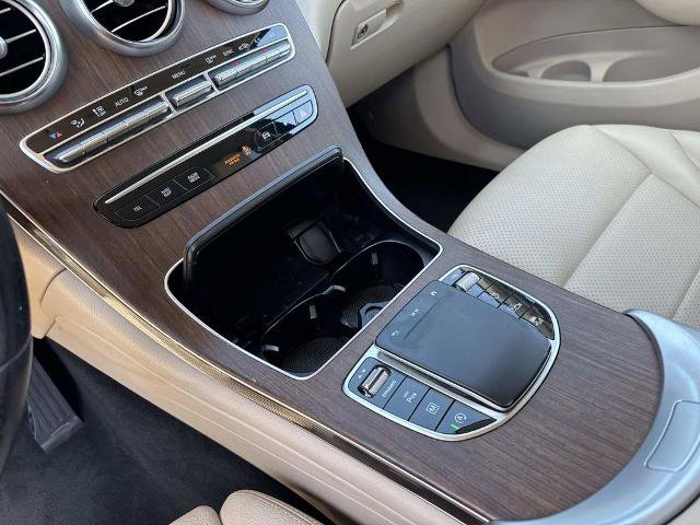 Used 2022 Mercedes-Benz GLC 300 image 27