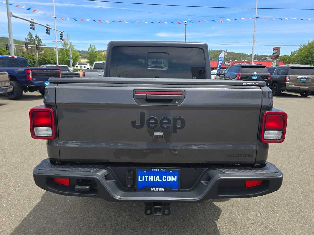 Used 2020 Jeep Gladiator Sport w/ Quick Order Package 24S AWD/4WD image 4