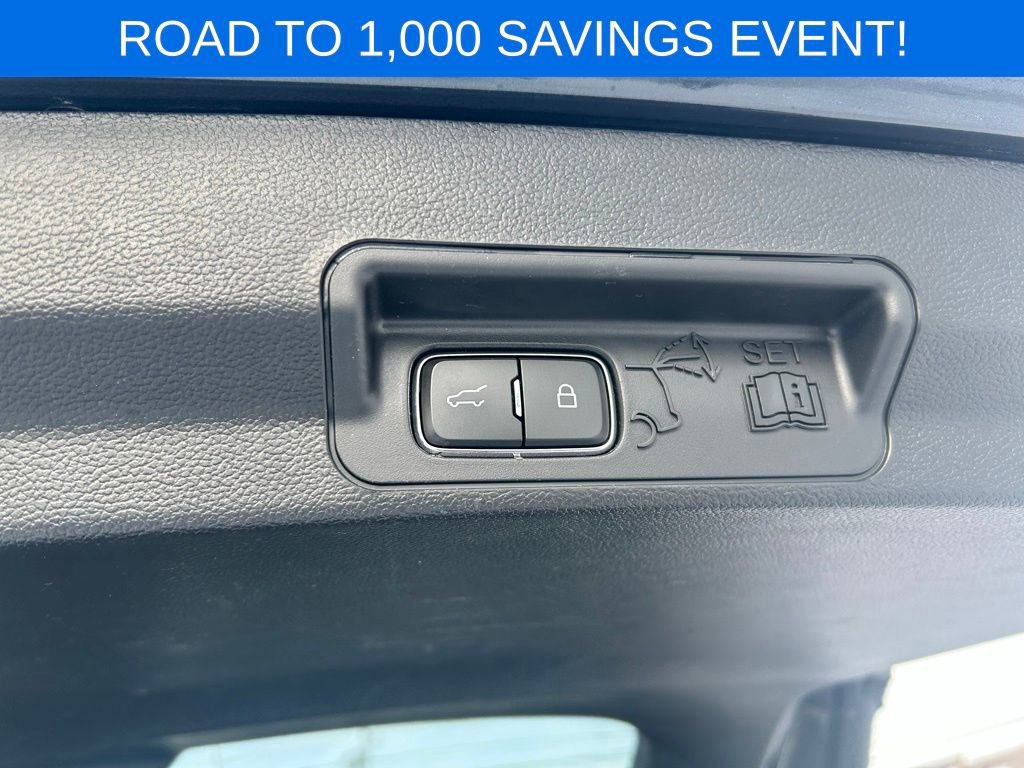 Certified 2022 Ford Explorer XLT w/ Equipment Group 202A image 43