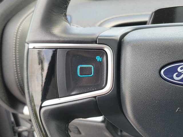 Certified 2025 Ford Expedition Platinum image 27