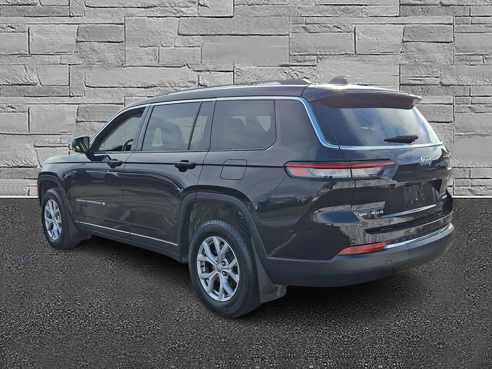 Used 2022 Jeep Grand Cherokee L Limited image 8