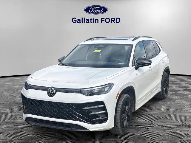 Used 2026 Volkswagen Tiguan SE R-Line