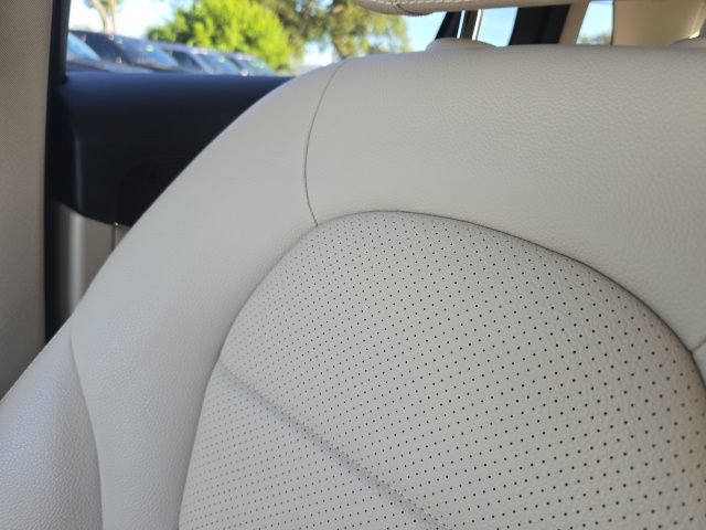 Used 2022 Mercedes-Benz GLC 300 image 16