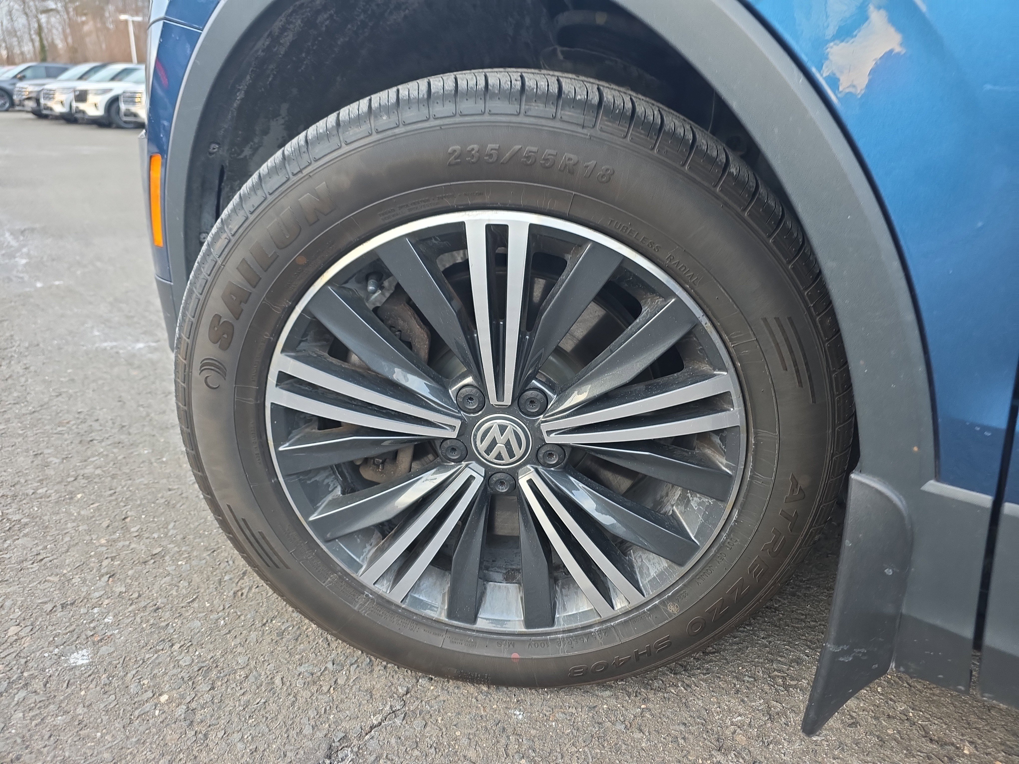 Used 2019 Volkswagen Tiguan SEL w/ 3rd Row Seat Package image 13