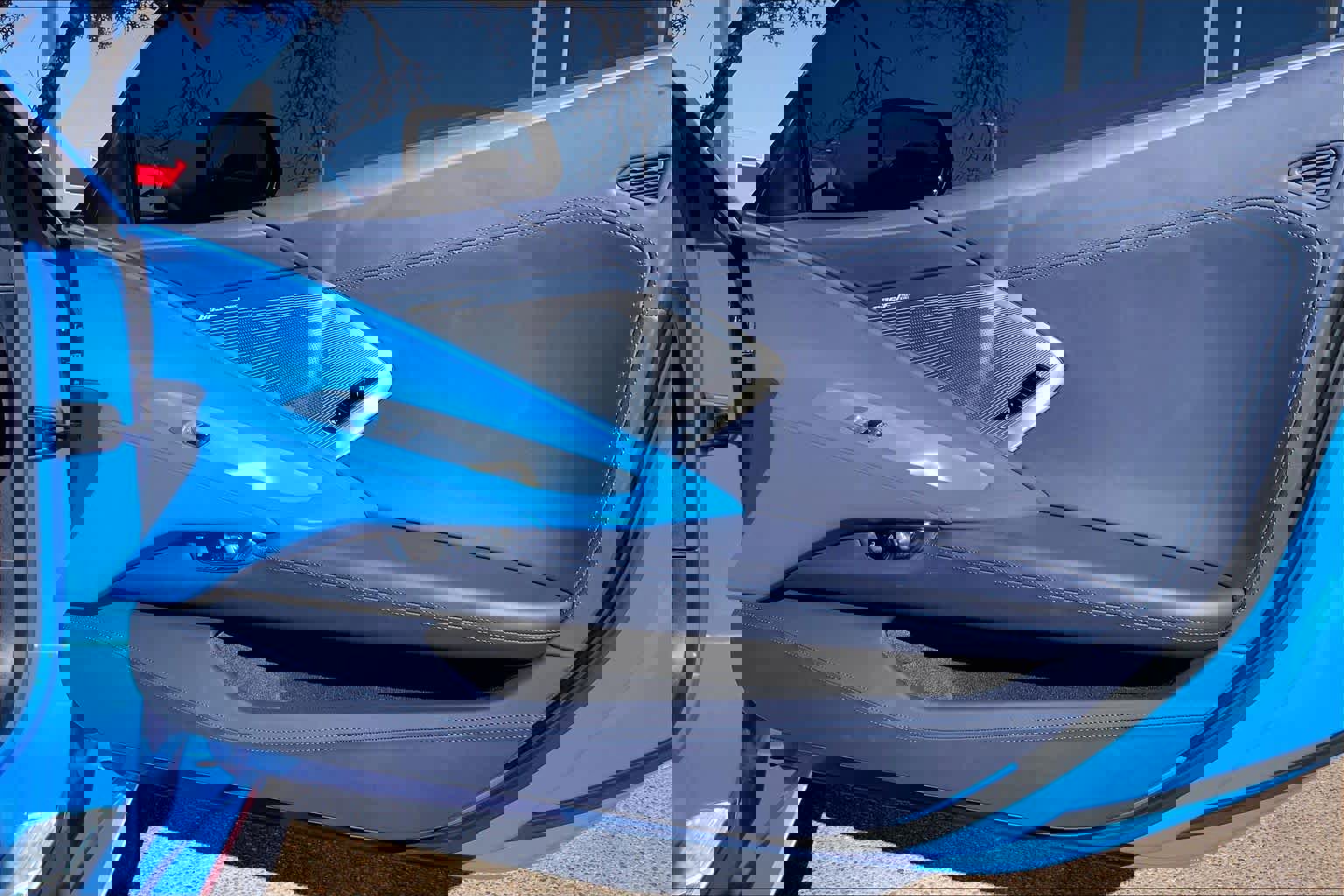 Used 2023 Chevrolet Corvette Stingray Premium Conv w/ Battery Protection Package image 19