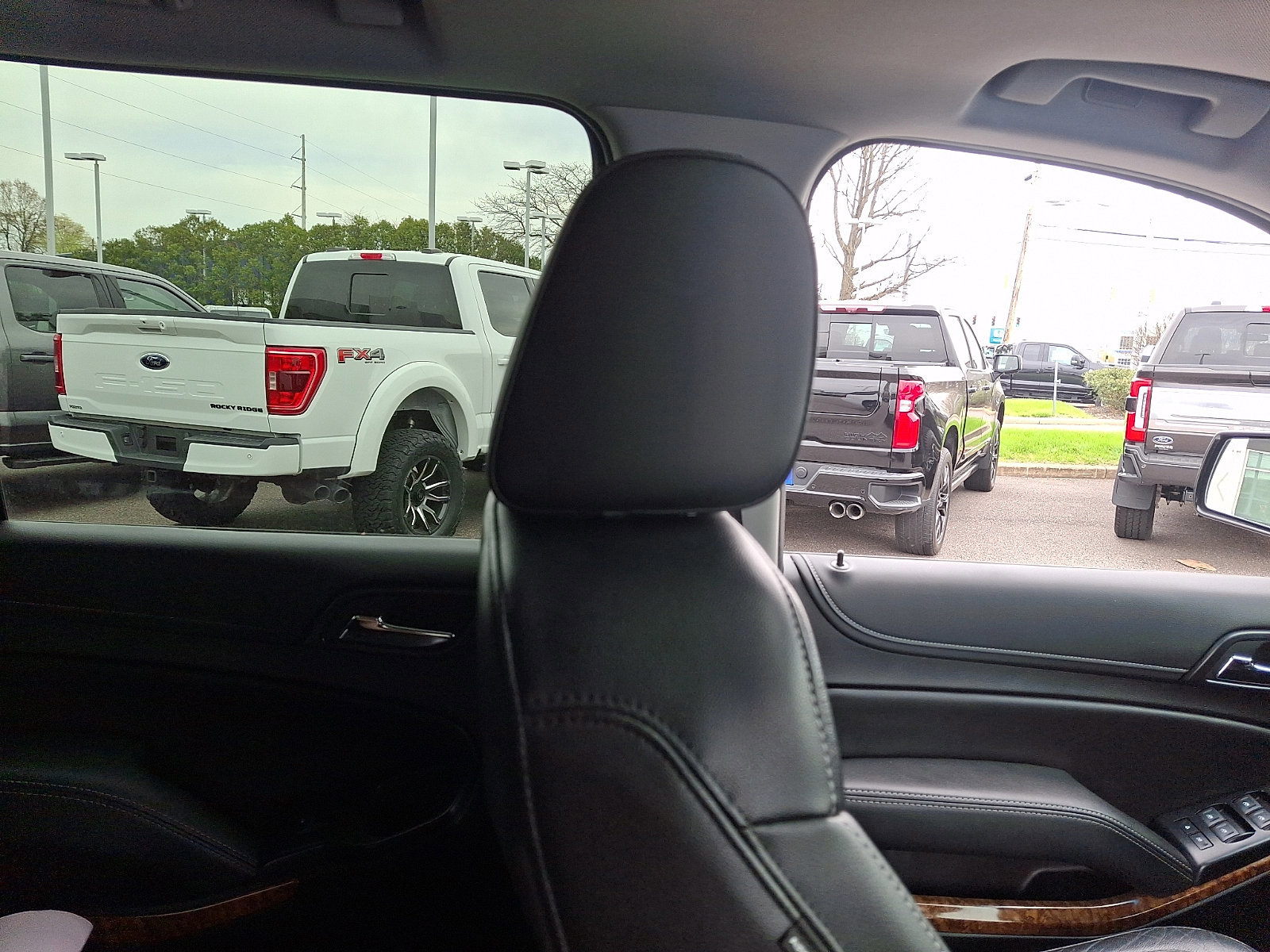 Used 2019 Chevrolet Tahoe Premier image 12