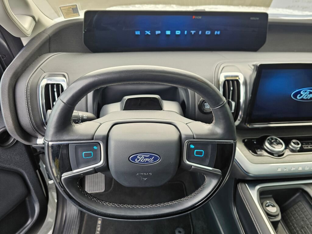 Certified 2025 Ford Expedition Platinum AWD/4WD image 22