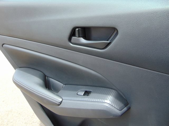 Used 2025 Nissan Altima 2.5 SV FWD image 23