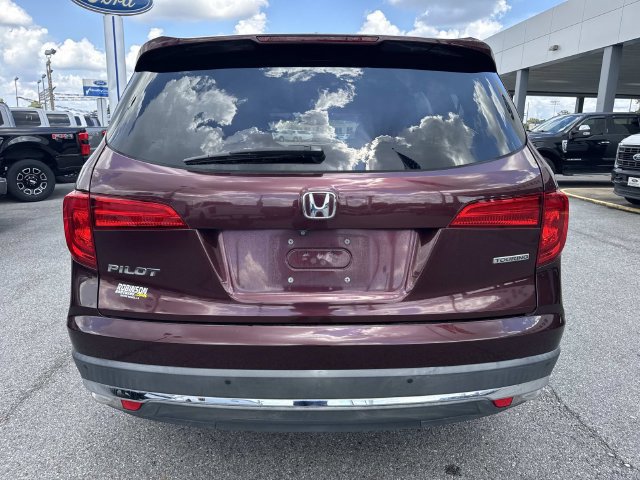 Used 2017 Honda Pilot Touring image 6