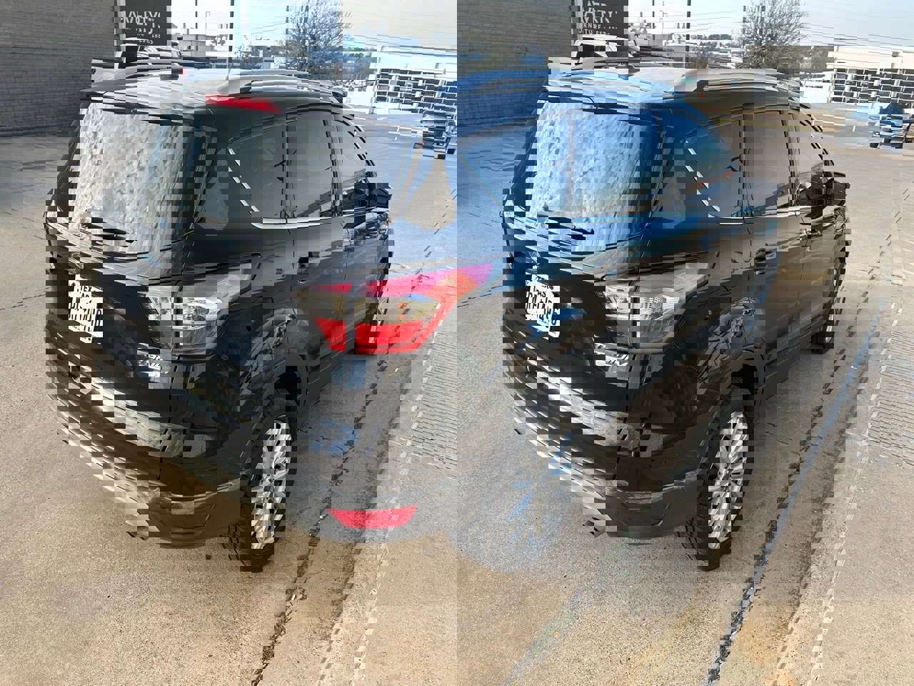 Certified 2017 Ford Escape Titanium w/ Equipment Group 301A image 7