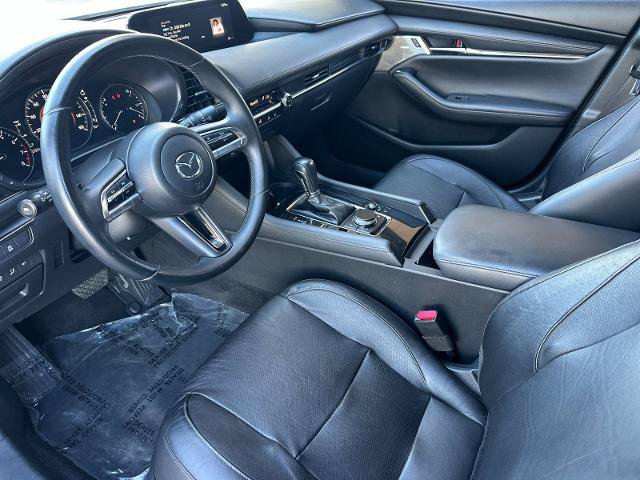 Used 2020 MAZDA MAZDA3 Hatchback w/ Premium Package FWD image 9