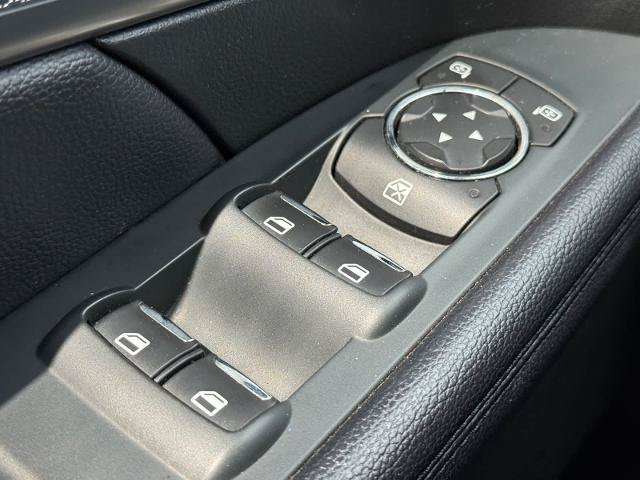 Certified 2018 Ford Explorer XLT AWD/4WD image 16