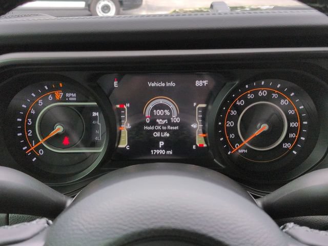 Used 2025 Jeep Gladiator Mojave AWD/4WD image 27