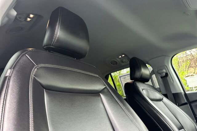 Certified 2023 Ford Explorer XLT w/ Equipment Group 202A image 16