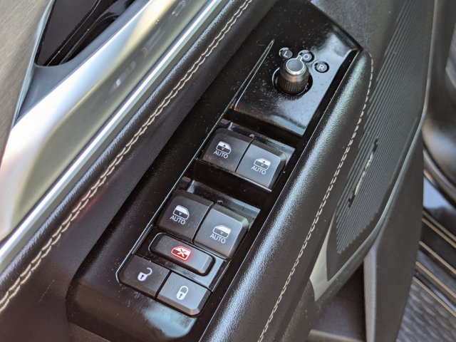 Used 2024 Jeep Wagoneer Series II image 16