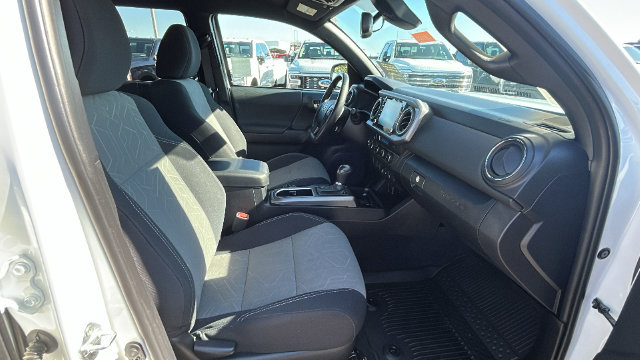 Used 2023 Toyota Tacoma TRD Off-Road AWD/4WD image 11