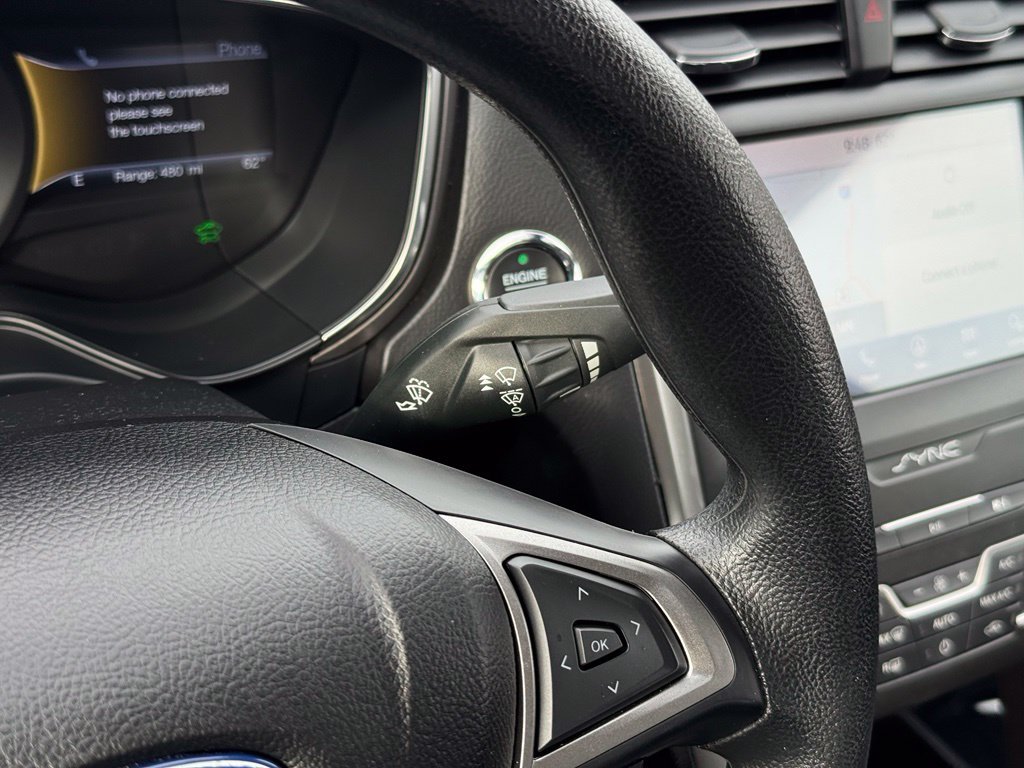 Certified 2020 Ford Fusion SE FWD image 32