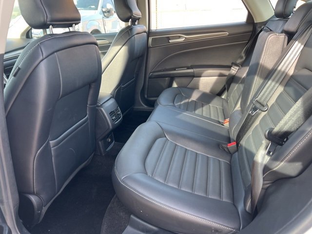 Certified 2018 Ford Fusion SE w/ Fusion SE Technology Package image 22