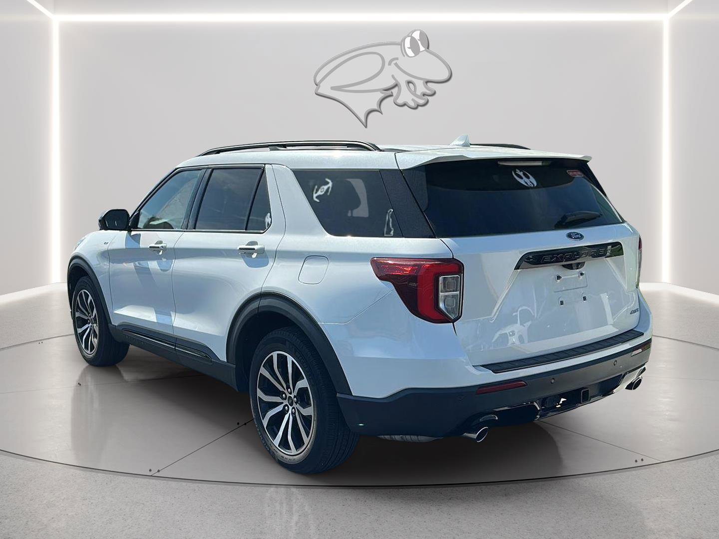Certified 2022 Ford Explorer ST-Line w/ Class IV Trailer Tow Package AWD/4WD image 3