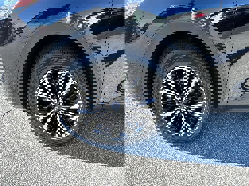 Certified 2021 Ford Escape SE w/ SE Sport Appearance Package image 9