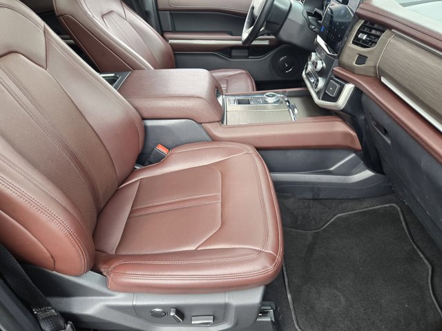 Certified 2024 Ford Expedition Limited image 12