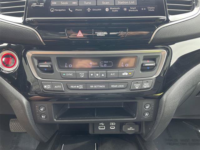 Used 2024 Honda Ridgeline Black Edition image 28