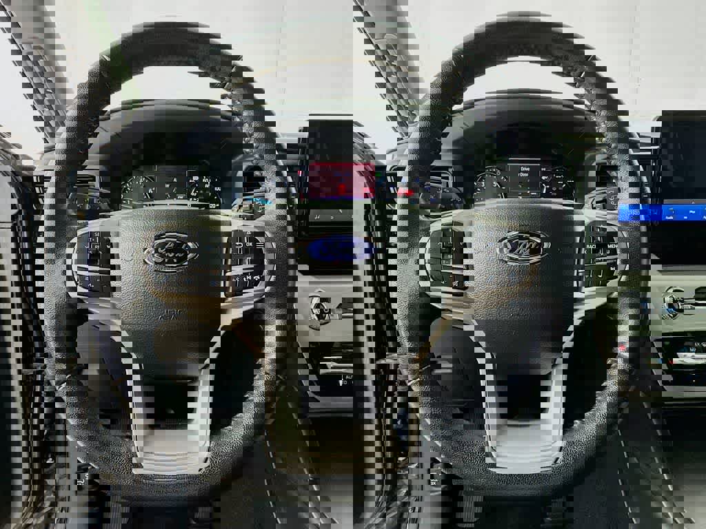 Certified 2022 Ford Explorer XLT image 16