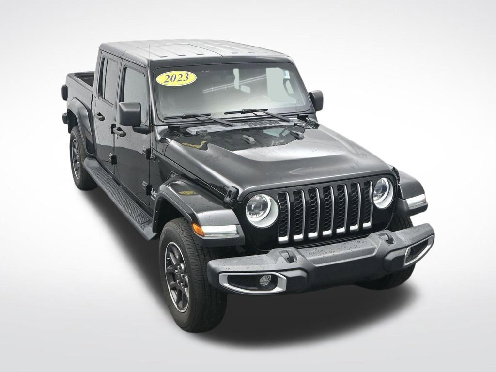 Used 2023 Jeep Gladiator Overland w/ Popular Equipment Package AWD/4WD image 24