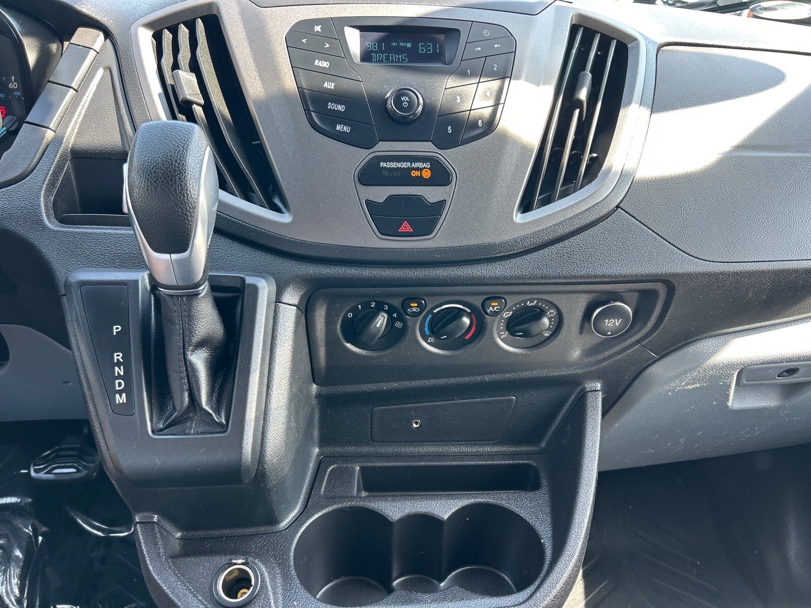 Certified 2019 Ford Transit 150 130 Low Roof RWD image 19