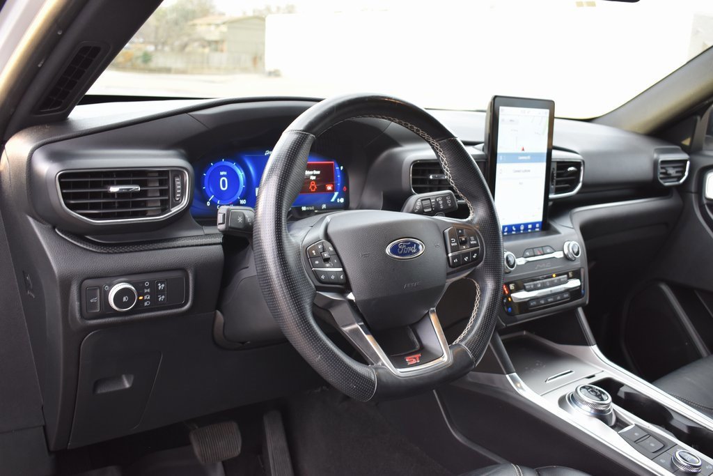 Certified 2020 Ford Explorer ST w/ ST Street Pack image 10