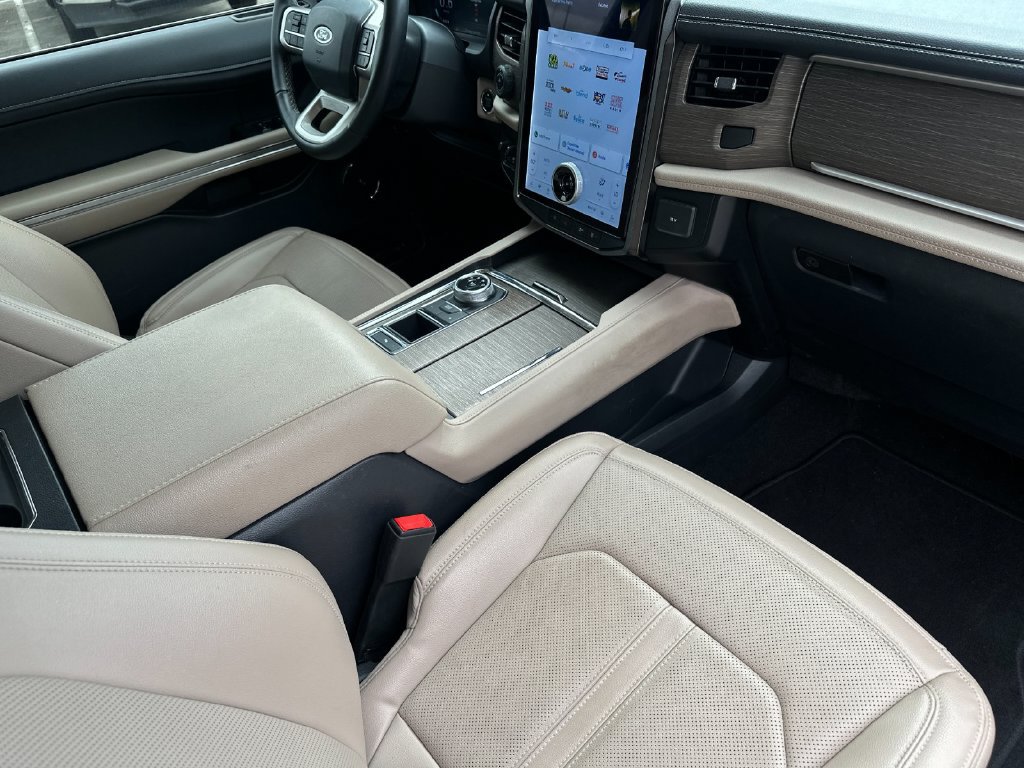 Certified 2023 Ford Expedition Limited RWD image 16