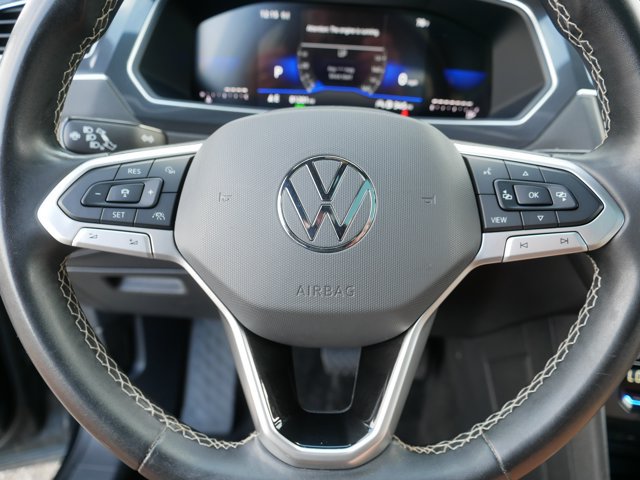 Used 2024 Volkswagen Tiguan SE AWD/4WD image 24