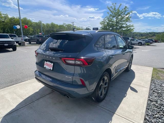 Certified 2023 Ford Escape ST-Line w/ Tech Pack #1 AWD/4WD image 8